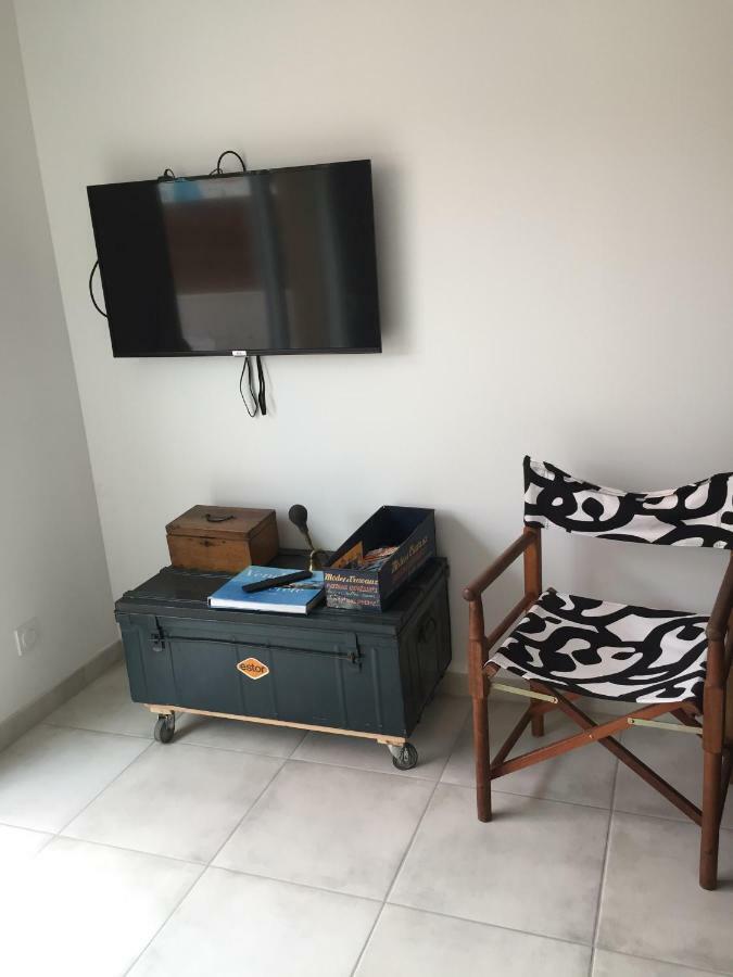 Les Terrasses De Bella Vista - Belle Maison Bord De Mer سانت فنسنت سور جارد المظهر الخارجي الصورة